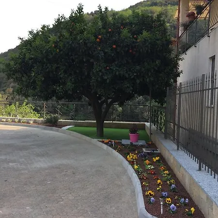 Gli Agrumi Bed and Breakfast Giustenice